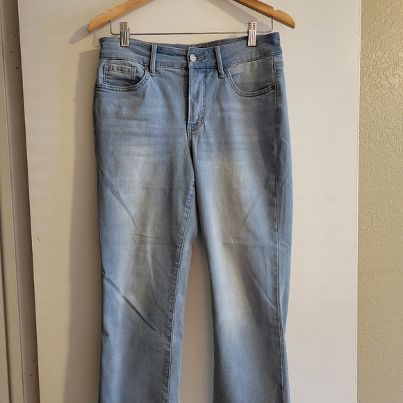 NWOT NYDJ Marilyn Straight Crop Jeans - Picture 2 of 4